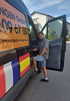 Felix Santos, Umzugsfachmann